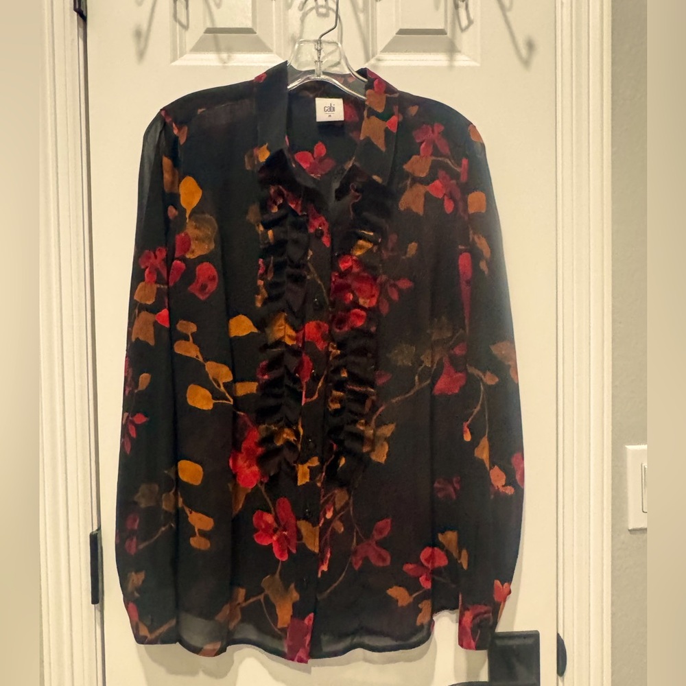 Button up blouse - additional frills at top